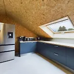 Mon Papi - 18 Personnes Nyaraló *